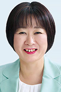 山藤　陽子